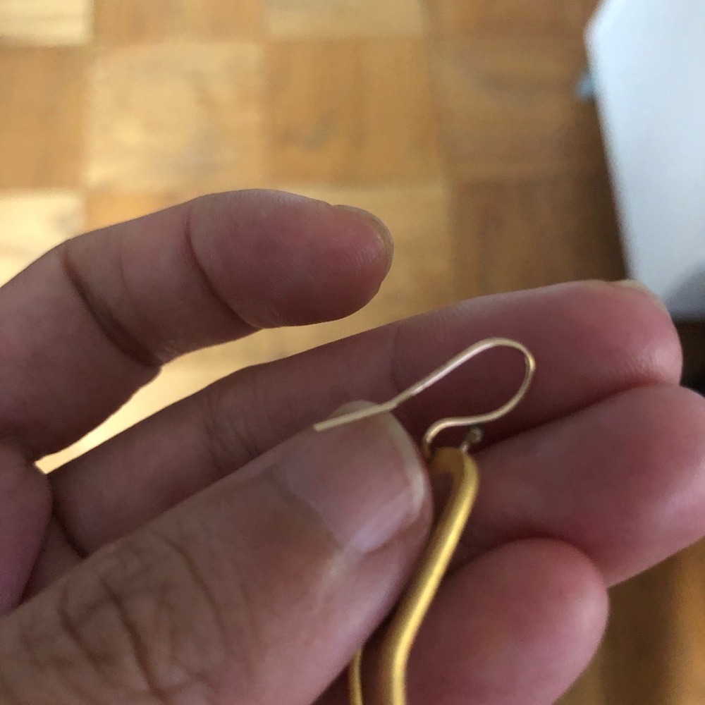 Gold earrings - Picture 3 of 3